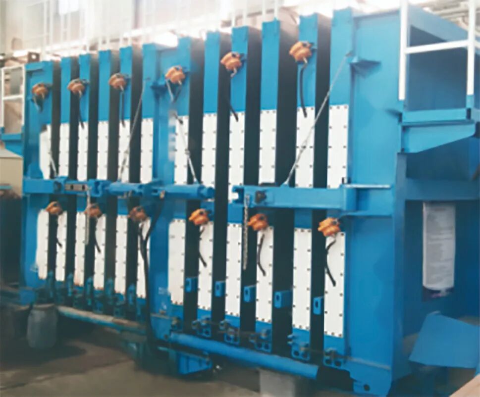 装配式夹心保温外墙板立模生产技术研究