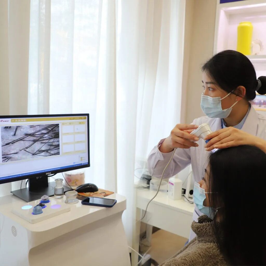 Hair Loss Treatment China ： English-Speaking Scalp Care for Expats
