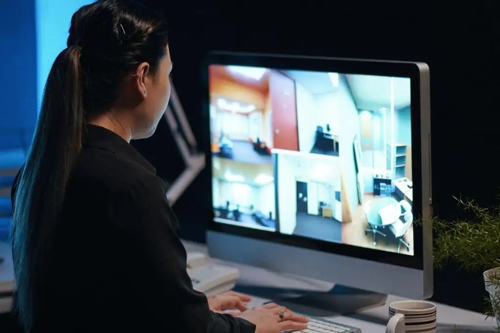 In China's monitored workplaces, employers use Wi-fi, surveillance cameras and smart seat cushions to track staff activities, leading to increased interest in anti-surveillance gadgets.     Photo: Shutterstock