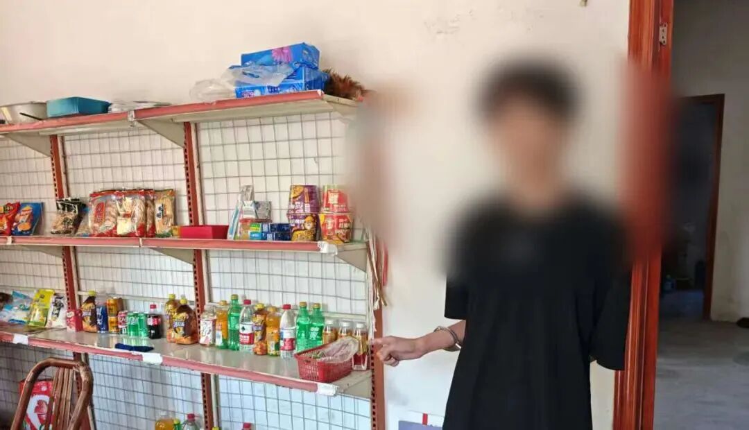 Cixi Shopkeeper Scam ： 26 QR Payments Cheated Elderly Owner