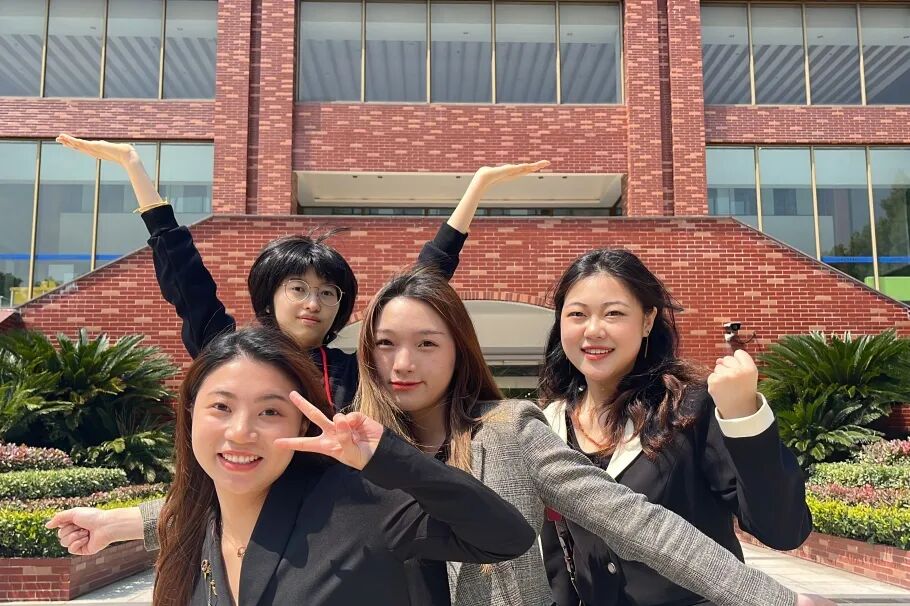 金她们相互支持鼓励,共同进步她们自我要求严格,精益求精3人考研上岸