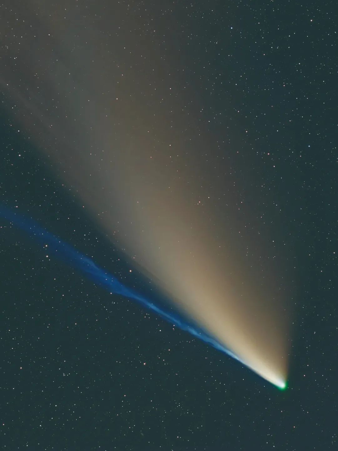 彗星为什么有两条尾巴