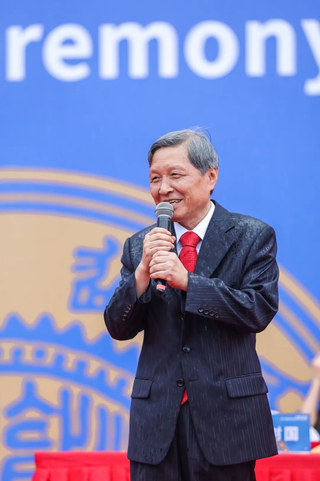 “网红校长”王树国卸任10年的西安交大校长职务