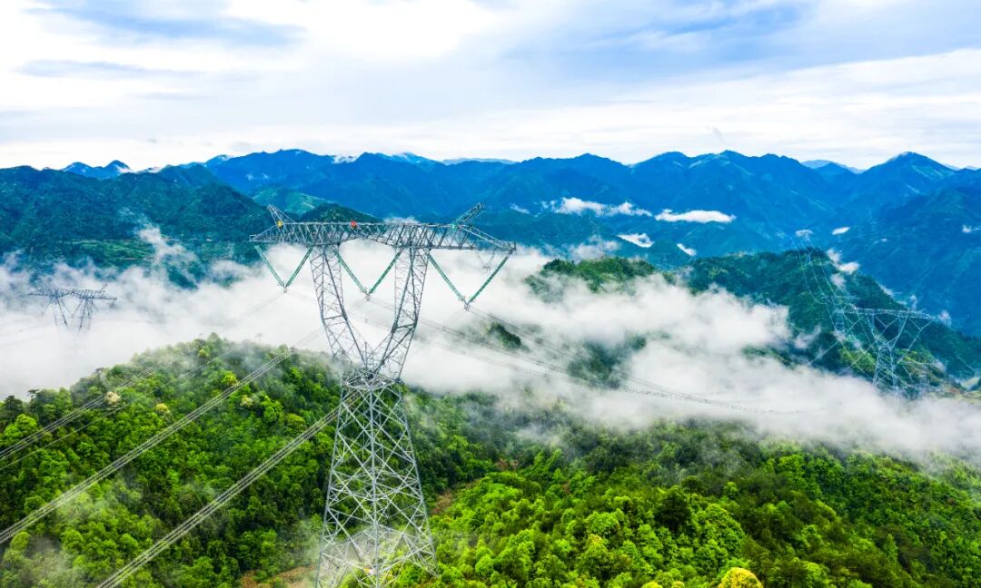 浙北—福州1000千伏特高压交流输变电工程丽水景宁段 &nbsp;摄/季维娜