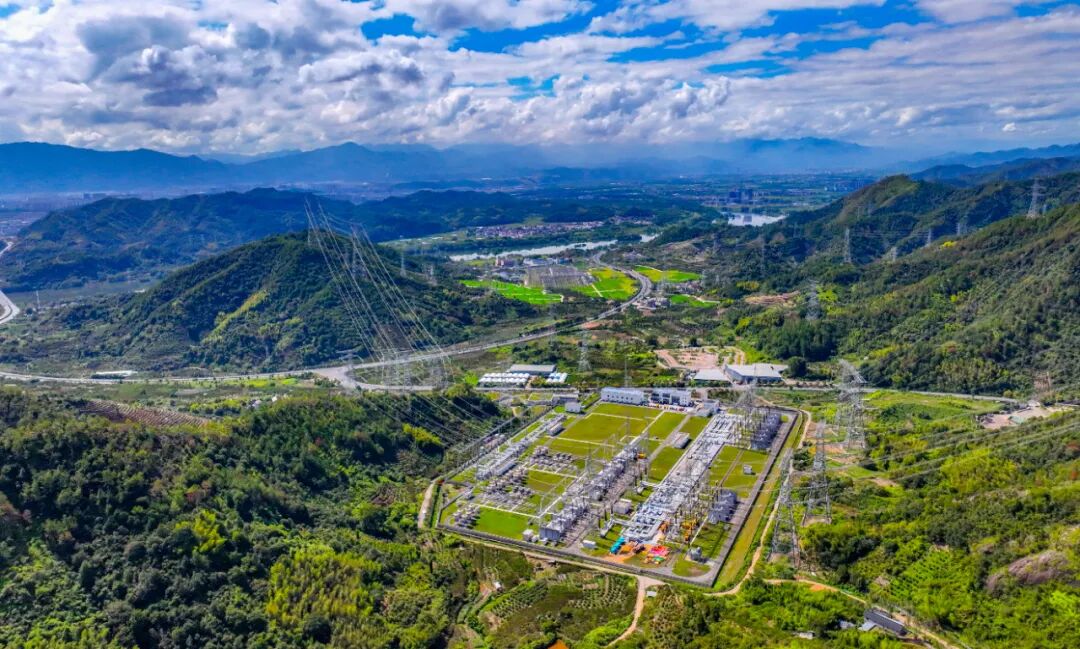 1000千伏特高压莲都站 &nbsp;摄/吴爱玲