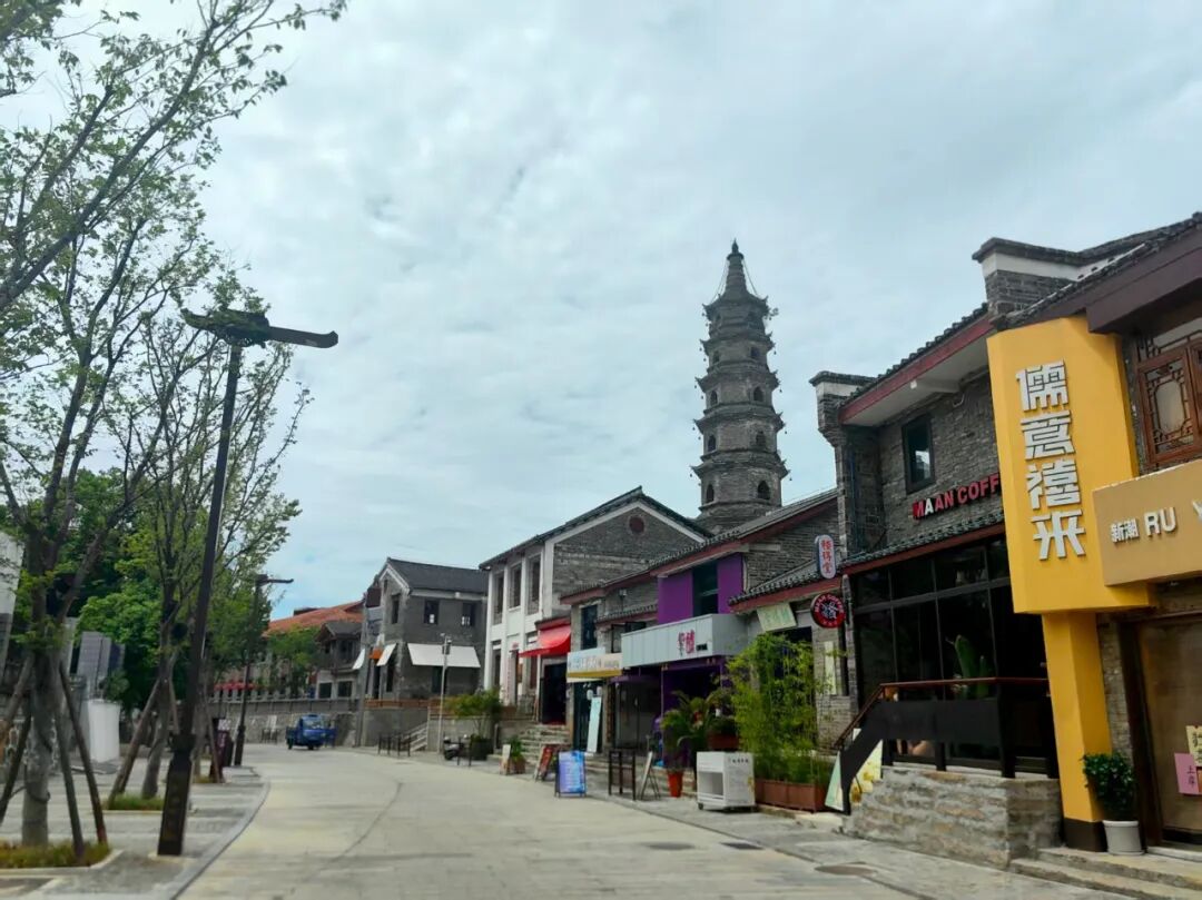 岳阳楼区洞庭南路。摄/陈淑莲