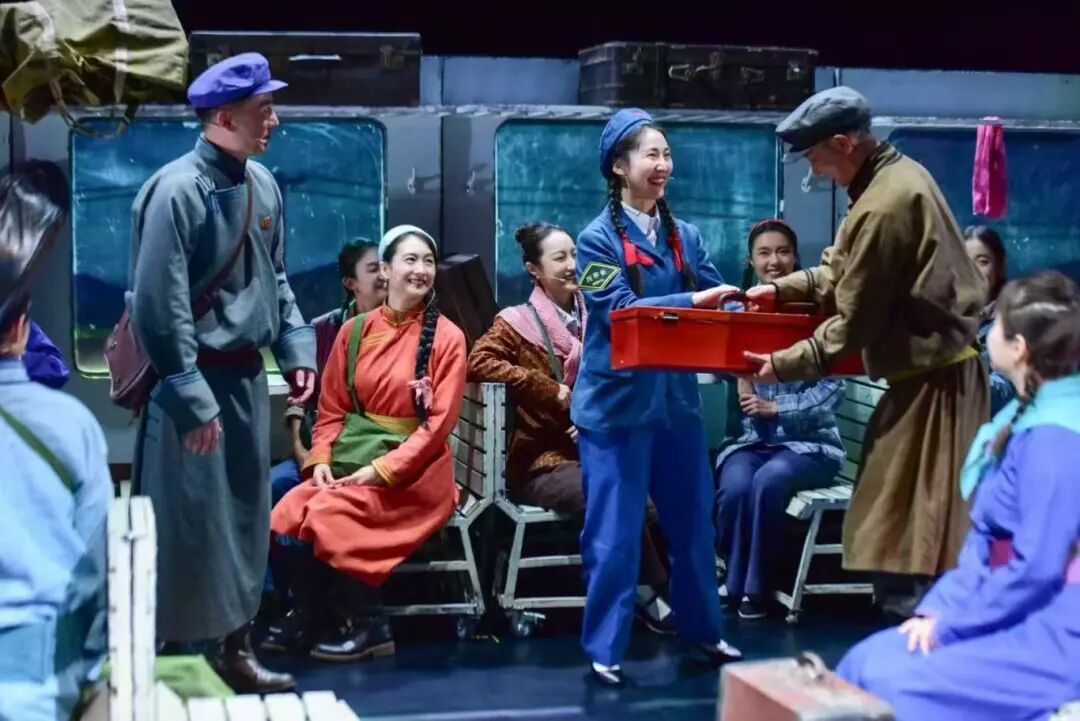 沉浸式戏剧《乌兰牧骑》上演！带您体验“红色文艺轻骑兵”的荣光 第29张