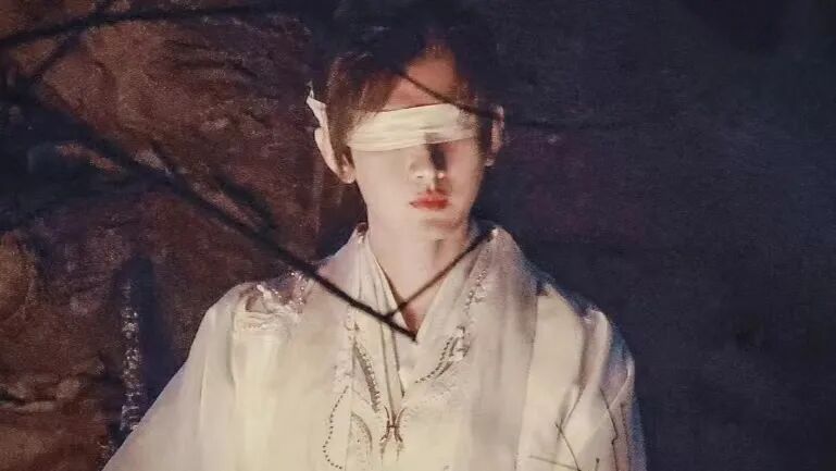 成毅富贵少爷万箭穿心破碎感拉满网友被狠狠拿捏了