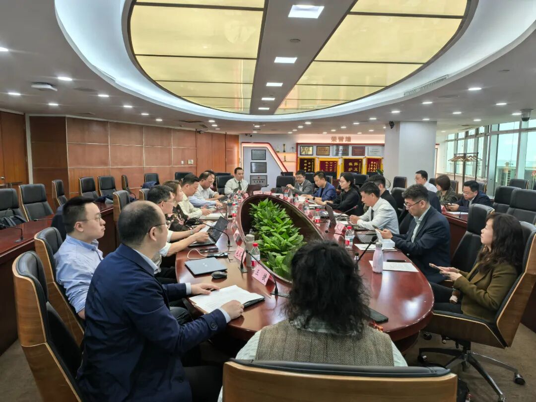 上海律协会场照片.jpg