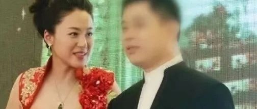 沈傲君年轻貌美如西施,如今47岁却发福变样,让人不敢相认