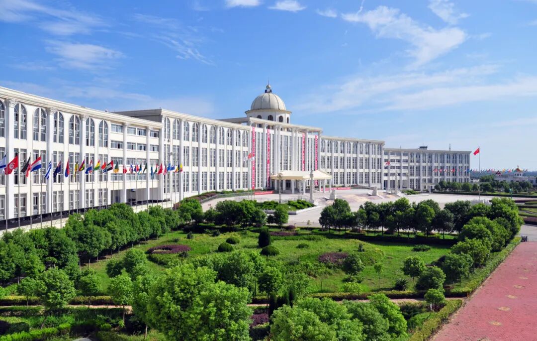 当前位置:>主页>资讯>行业信息>2021年12月,学校获批江西省"十四五"