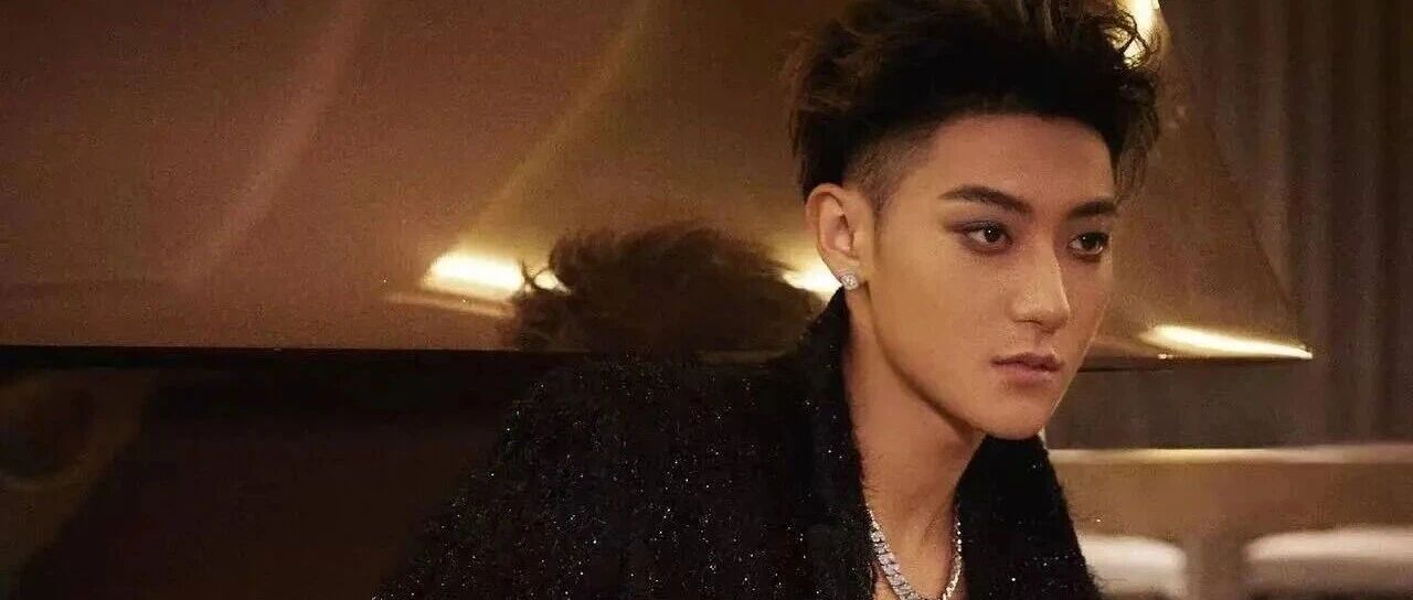 黄子韬做卫生巾赌上了所有?你觉得他为什么选这条赛道创业呢?