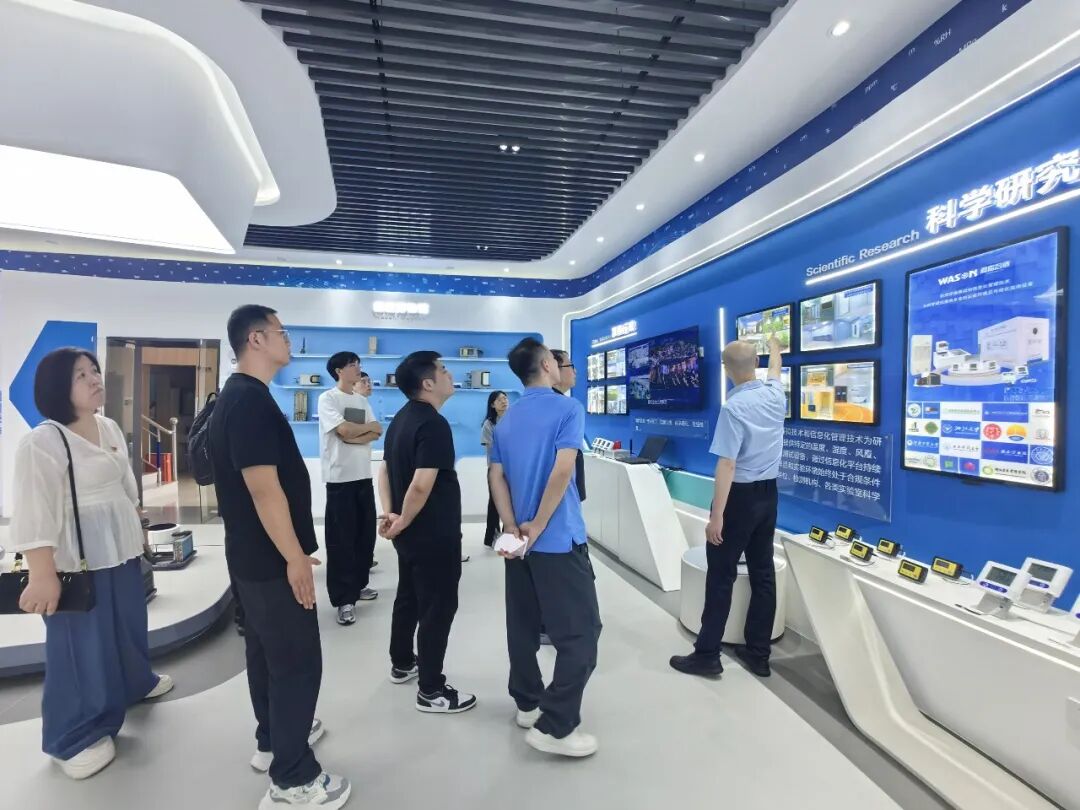 紫金服務中心第一黨支部與微松冷鏈黨支部開展黨建共建交流活動