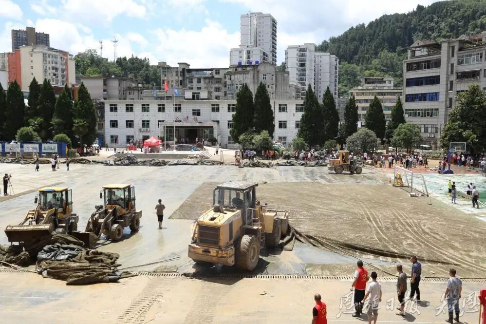 探访湖北咸丰暴雨洪灾现场