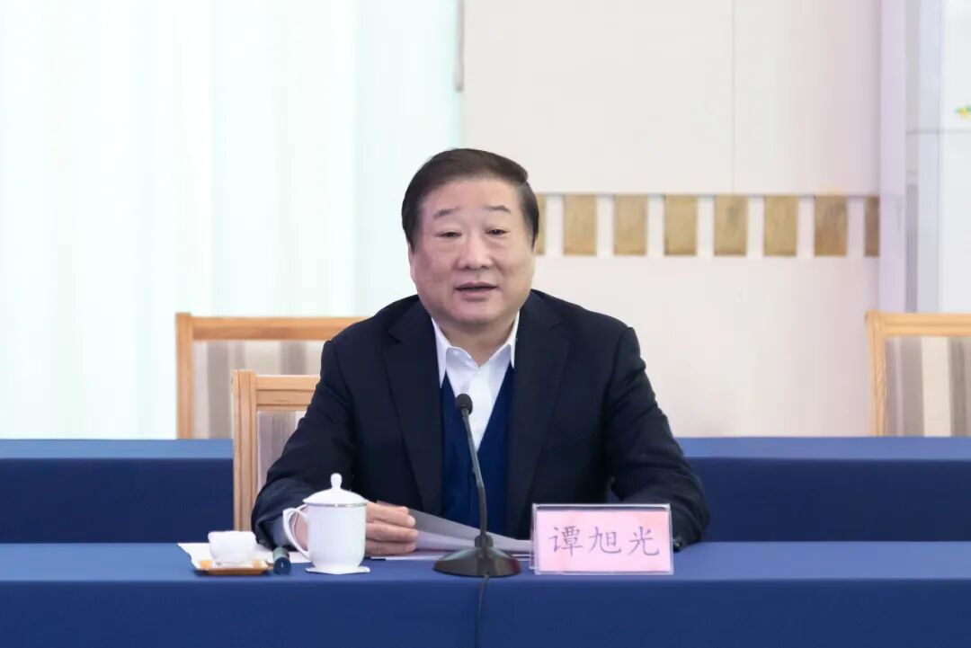 67烟台市与山东重工集团座谈交流