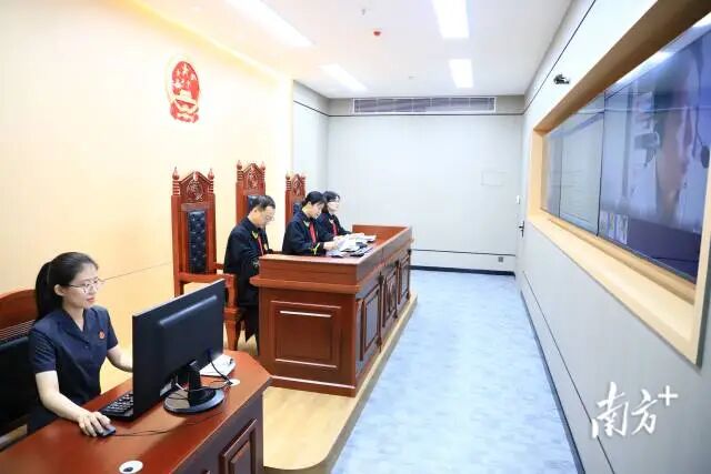 汕头市中级人民法院开庭审理涉侨纠纷。