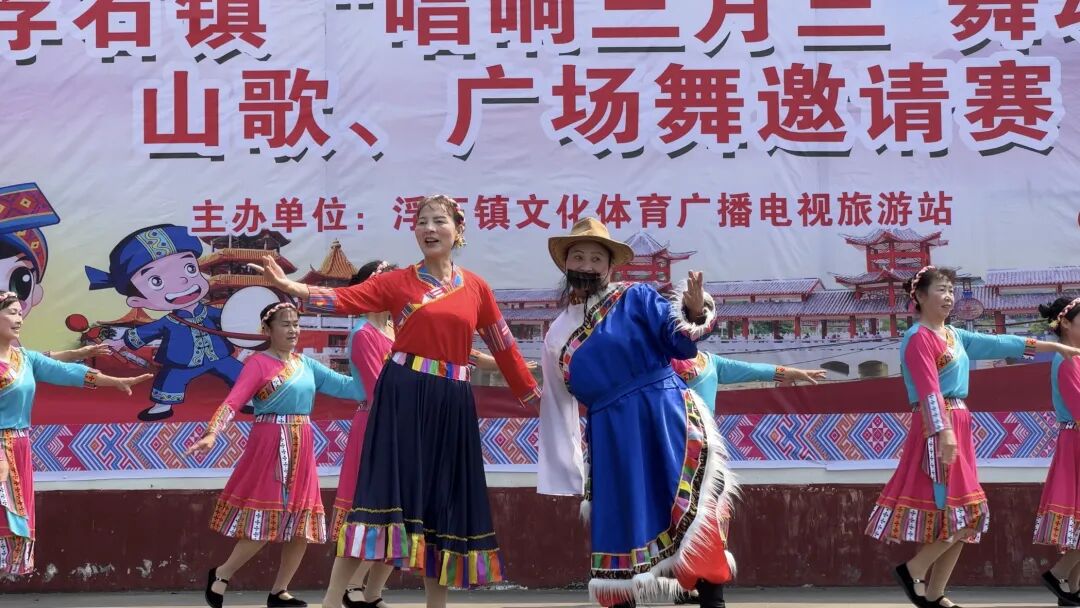 我们的节日广西三月三好热闹这场山歌广场舞邀请赛嗨翻了