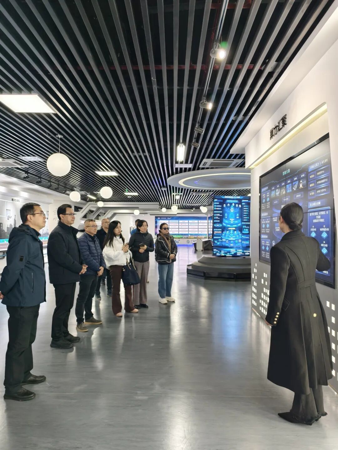 中國移動貴陽星算數據中心調研.jpg