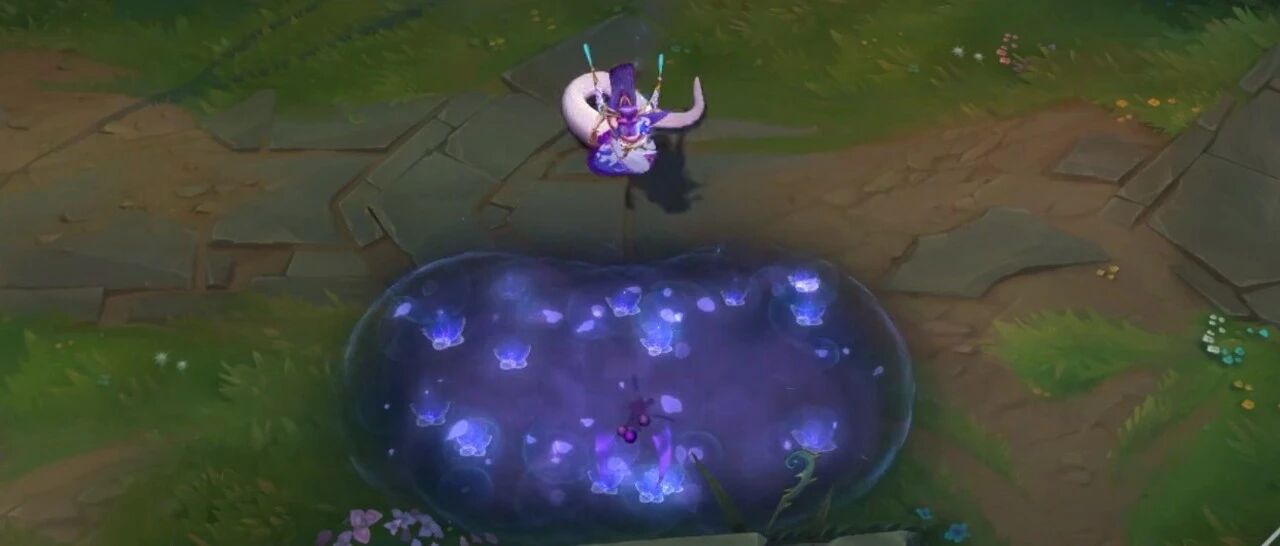 LOL灵魂莲华皮肤预览视频：阿狸 蛇女 锐雯 千珏