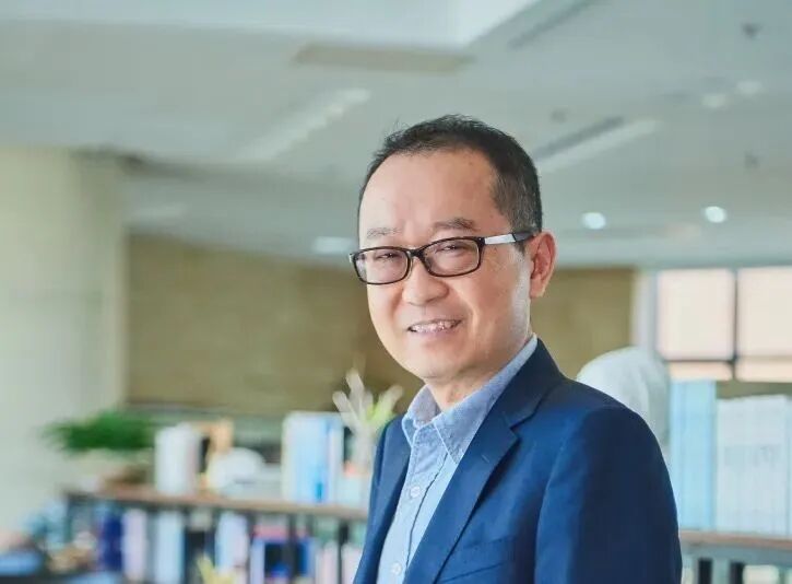 复旦大学经济学院院长、中国经济研究中心主任张军（受访者供图）