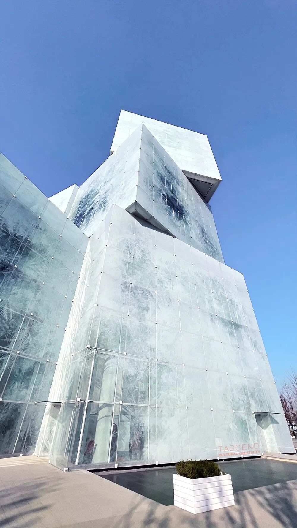 "冰立方"中原融创文旅城-幕墙玻璃方案详解 - 上海潭升文化创意