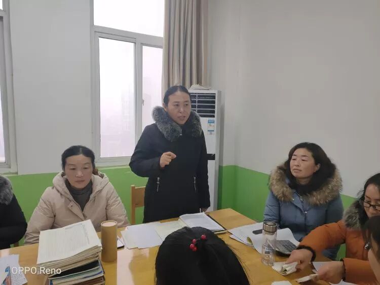 范县第一初级中学举行教研组教师教学业务述职活动