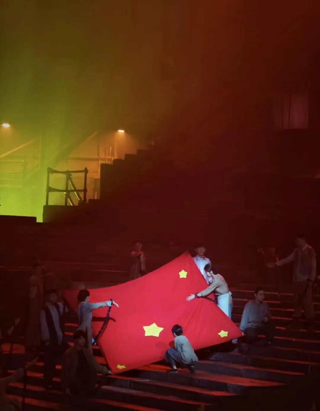 新文投新征程 ｜弘扬红岩精神 传承红色基因 胜天国际集团开展五四青年节主题活动