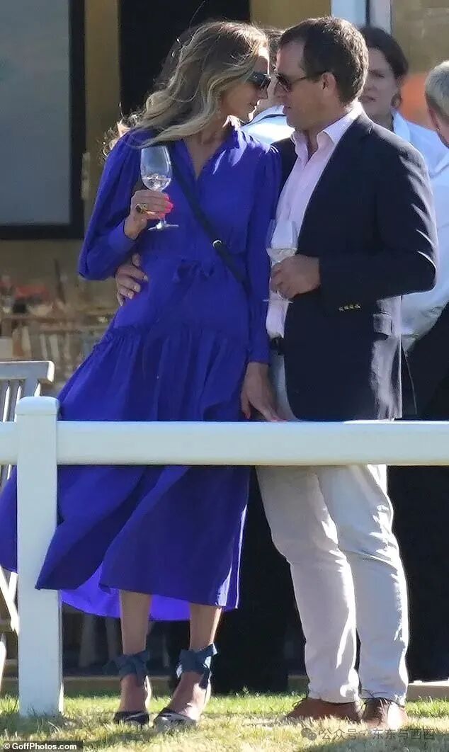 Body language expert breaks down King Charles' nephew Peter Phillips and  his girlfriend Harriet Sperling's PDA at the Gloucestershire Festival of  Polo | Daily Mail Online