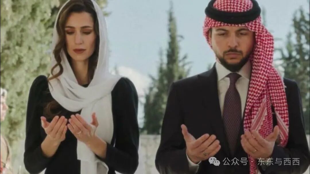 Princess Rajwa Al Saif said final goodbye to her father Khaled-Al-Saif -  YouTube