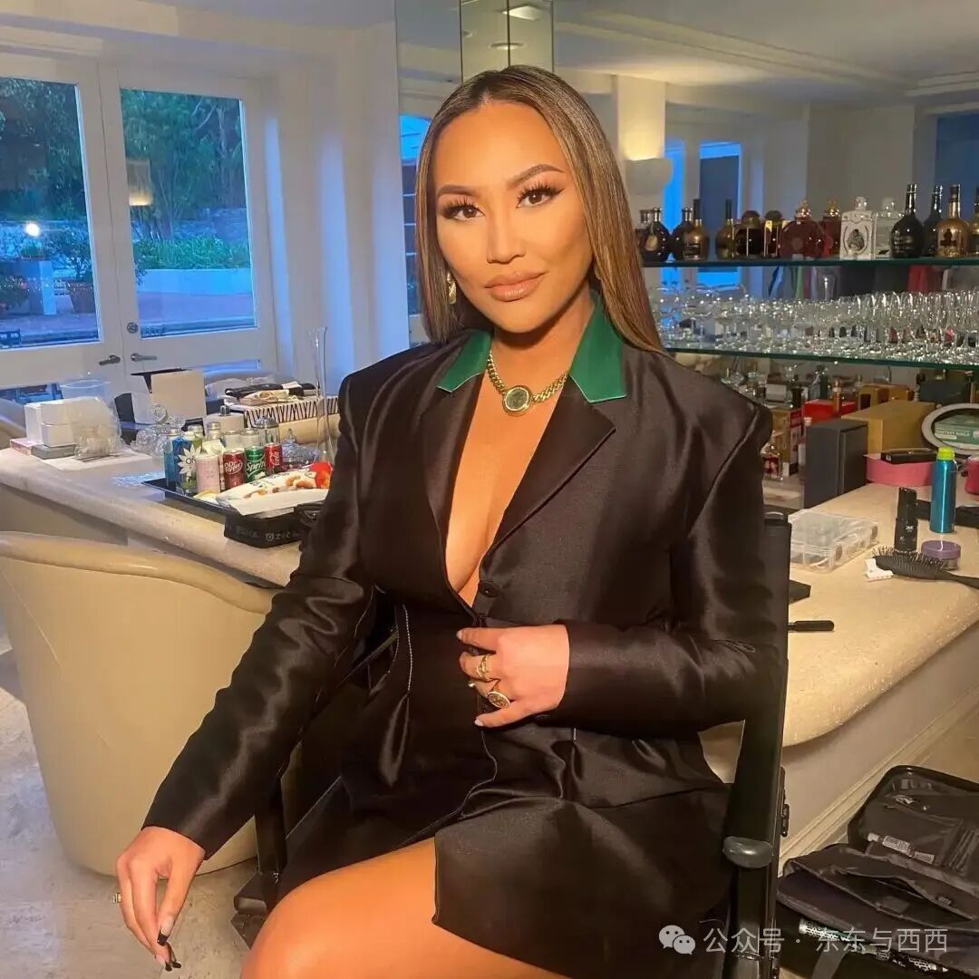 Meet Dorothy Wang, the new star on Netflix's Bling Empire Season 2: she has  a billionaire dad, was in Rich Kids of Beverly Hills, and is already pals  with Christine Chiu and