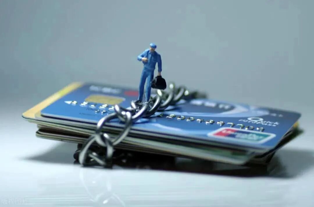 贪小利，出借银行卡走流水？当心，你涉嫌“两卡”违法犯罪！