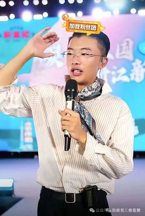 2024年抖音爆火8大网红，直播稳定10万+在线，你经常看哪一个？