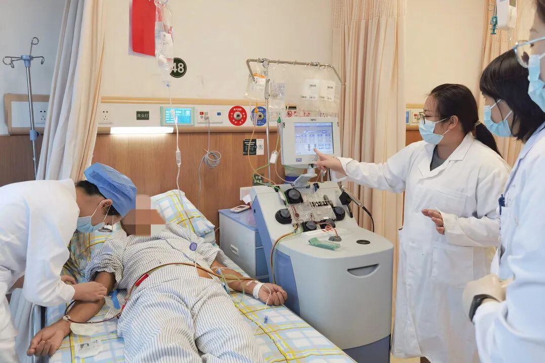 医讯怎么用【医讯】汕尾首例！深汕中心医院血液内科应用离心式血细胞分离机成功开展血小板去除术！_https://www.jmylbn.com_新闻资讯_第3张