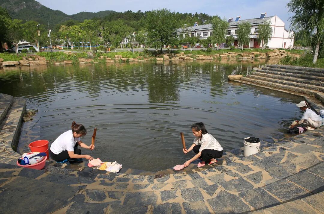 116.焦腊香 《乡村浣衣景》18672584078.jpg