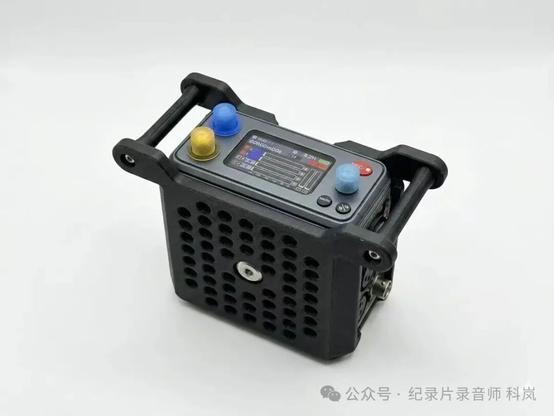 兔笼背面