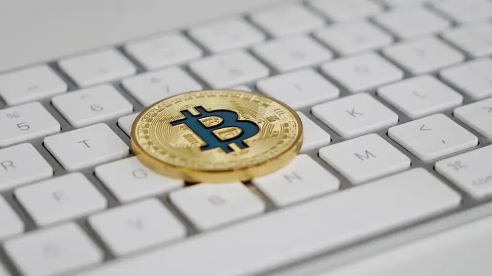 比特币里程碑：11只比特币现货ETF获批上市！比特币由跌转涨，涨超1%