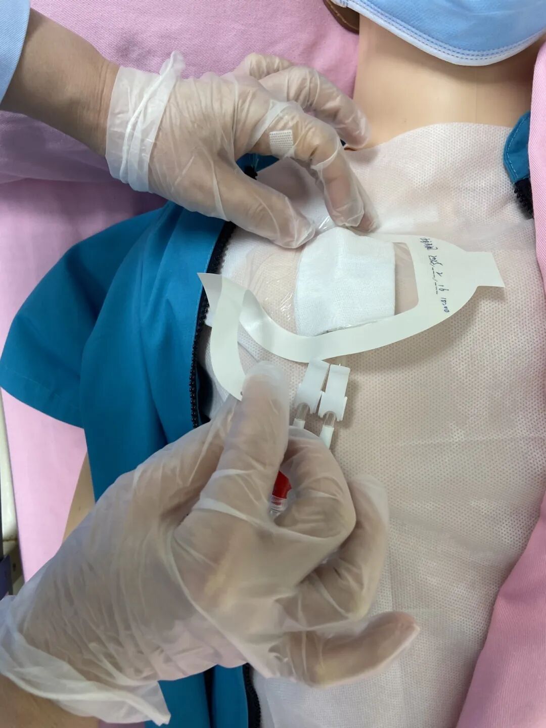 无菌纱块怎么使用一文让你学会透析导管自我换药_https://www.jmylbn.com_新闻资讯_第93张