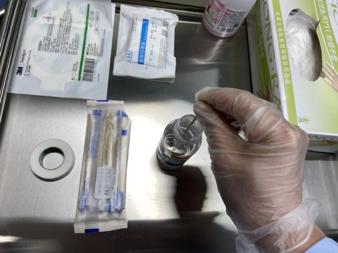 无菌纱块怎么使用一文让你学会透析导管自我换药_https://www.jmylbn.com_新闻资讯_第61张