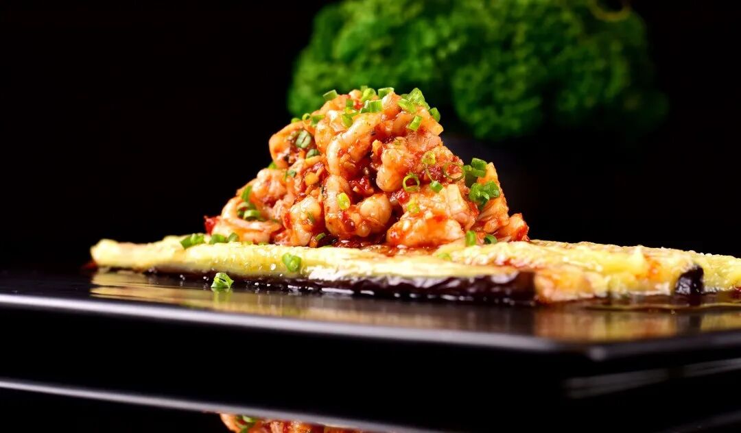 16道 旺销招牌菜，特色风味，精致融合