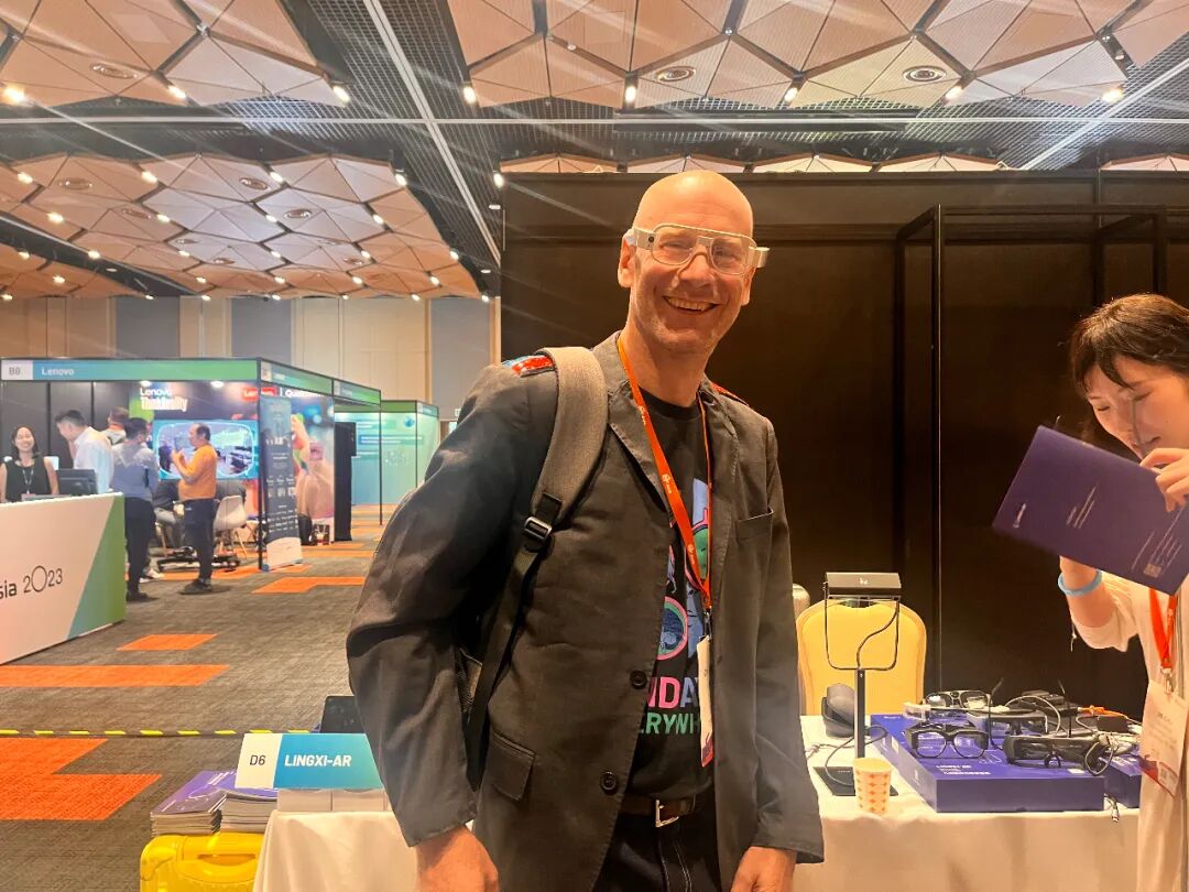 AW60Pro重出山、2D-60实力吸睛，灵犀微光AWE新加坡之行顺利落幕