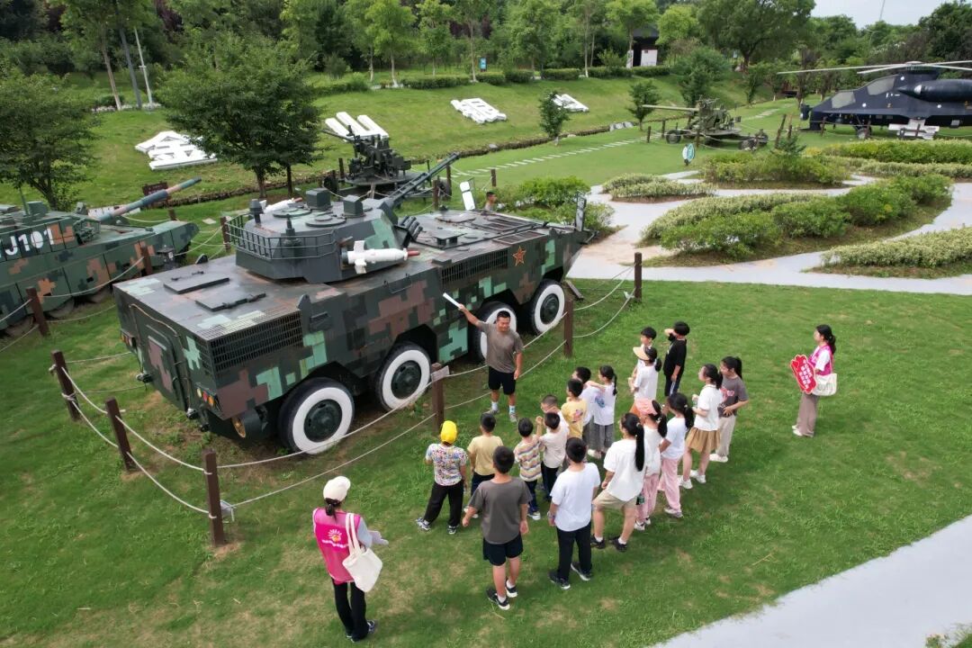 青少年国防科普教育基地 (1).jpg