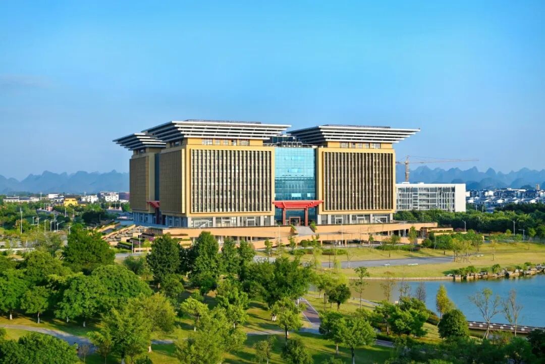 陈韵夷摄 (6).jpg