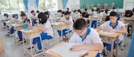 被录取了吗？什么时候能收到高考录取通知书？在哪里查，自己被录取了？