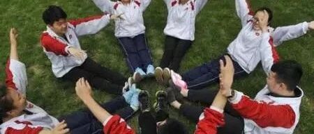 @准大学生，上大学每月生活费到底多少合适？我们帮你算了一笔账！