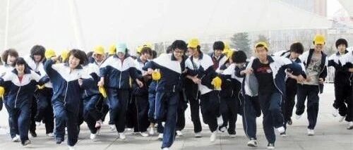 知乎22万+高赞回答：学霸的作息是怎样的，为什么都不会困？