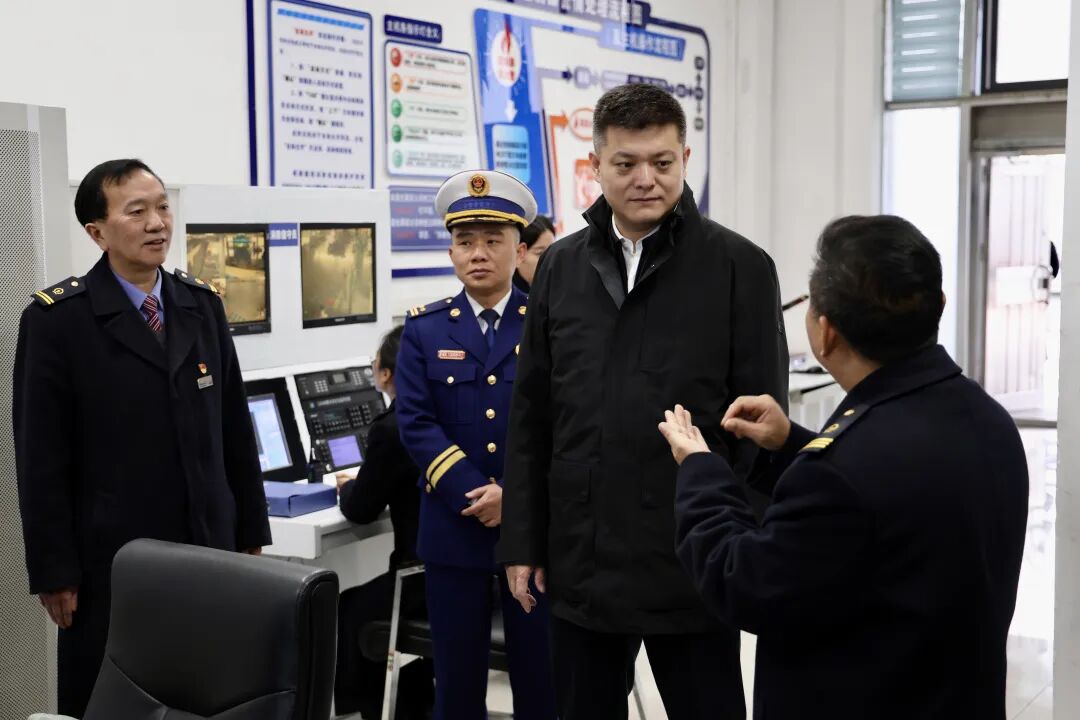 李巍在督导检查安全生产工作时强调全面排查整治风险隐患坚决防范各类