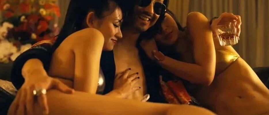 豆瓣8.4，这部岛国新剧又爽又暴