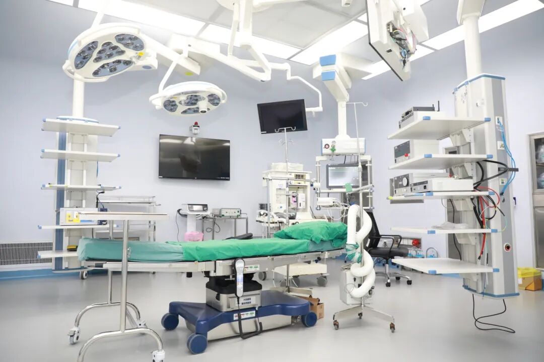 手术室用什么灯麻醉手术那些事：“灯光师”已就位！带你了解照亮手术的无影灯_https://www.jmylbn.com_新闻资讯_第2张