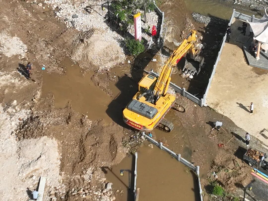 首批7000多名救援人员撤离榕江