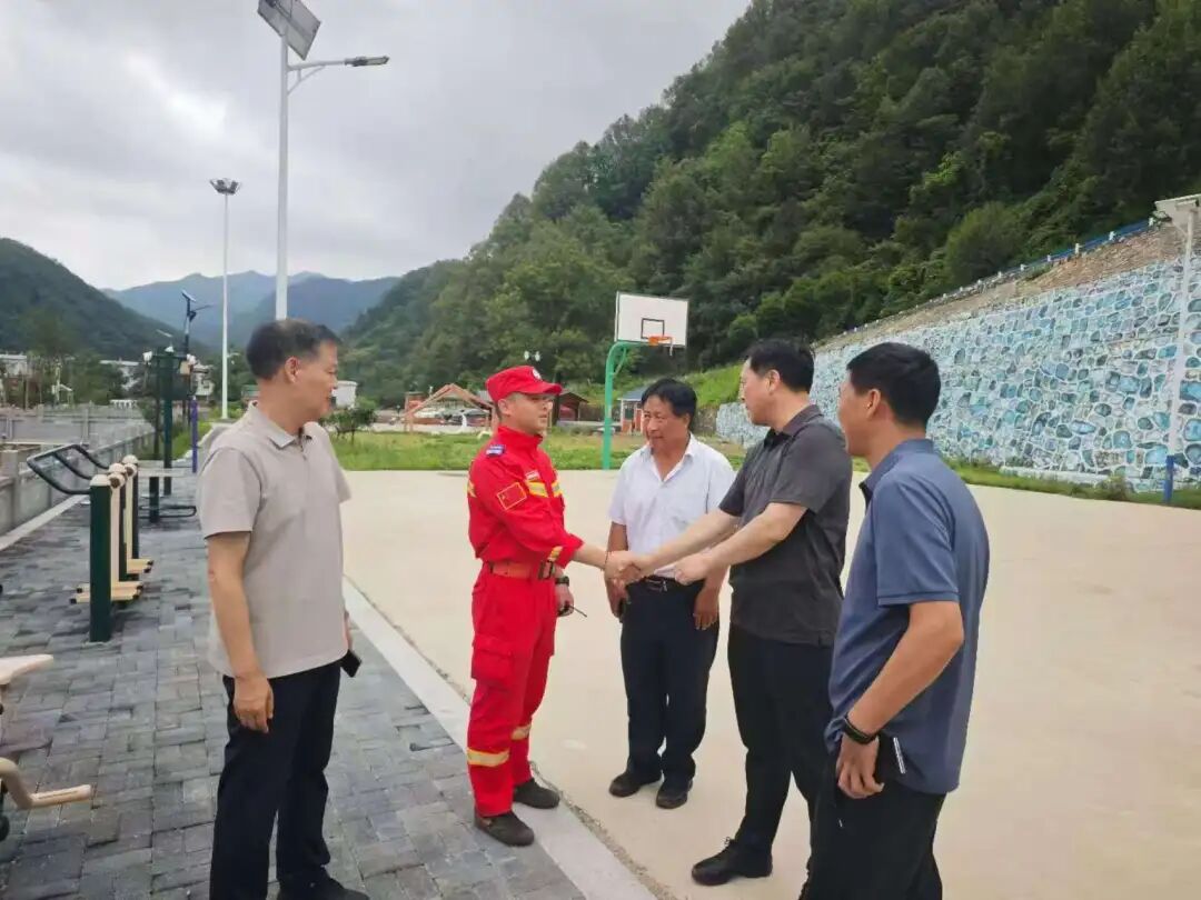 首批7000多名救援人员撤离榕江